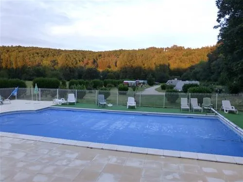 camping-le-bois-du-coderc-antonne-et-trigonant-q7pbr