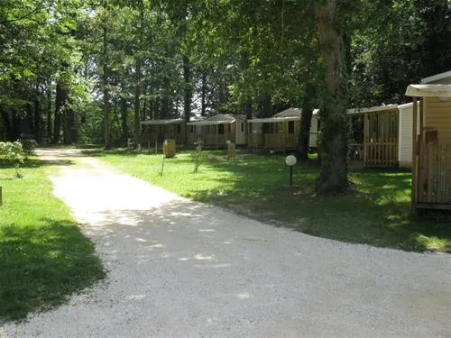 camping-le-bois-du-coderc-antonne-et-trigonant-uojyo