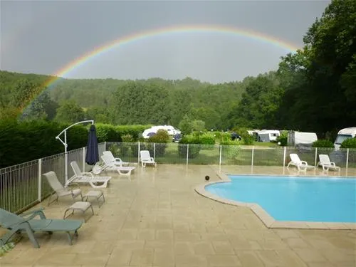 camping-le-bois-du-coderc-antonne-et-trigonant-ytmoq
