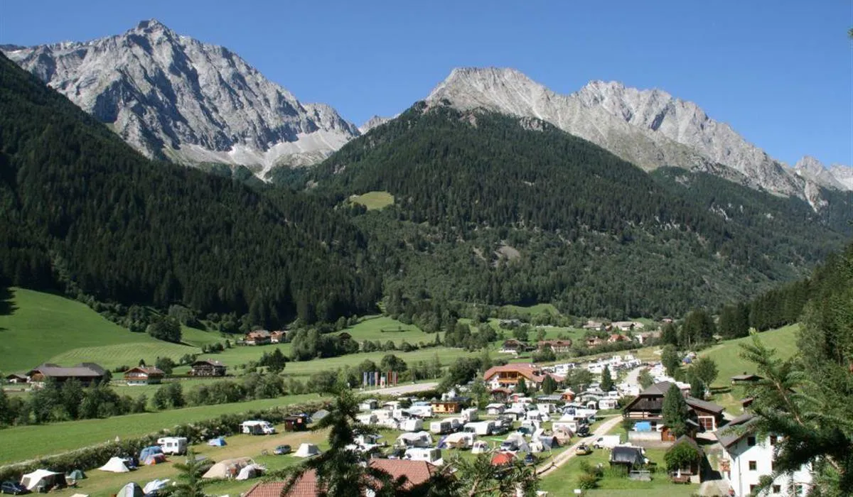 camping-antholz-antholz-z2ulq