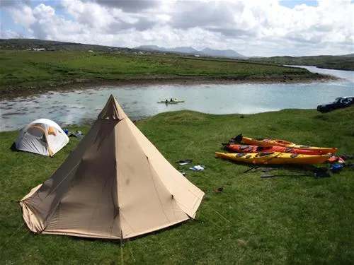clifden-eco-beach-camping-caeavanning-park-clifden-6sdlt