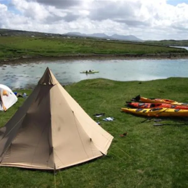 clifden-eco-beach-camping-caeavanning-park-clifden-6sdlt