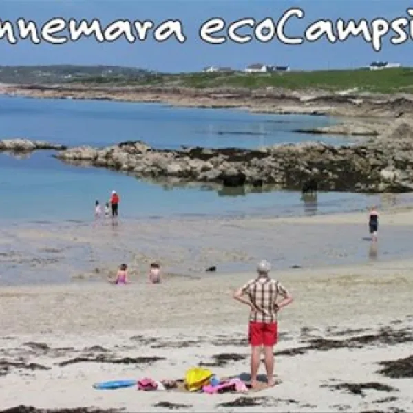 clifden-eco-beach-camping-caeavanning-park-clifden-aembm