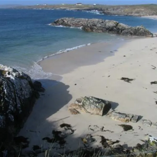 clifden-eco-beach-camping-caeavanning-park-clifden-vjzbk