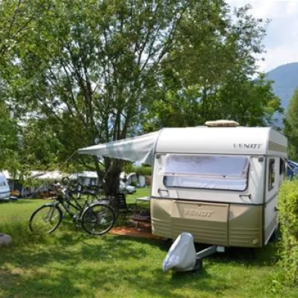 wellness-seecamping-parth-ossiach-fgt3o