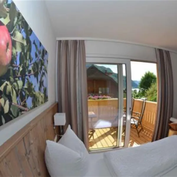 wellness-seecamping-parth-ossiach-m6zzb