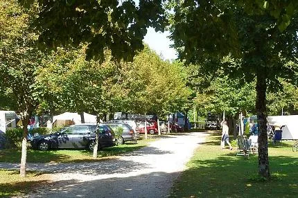 camping-de-boyse-jura-fv4jb