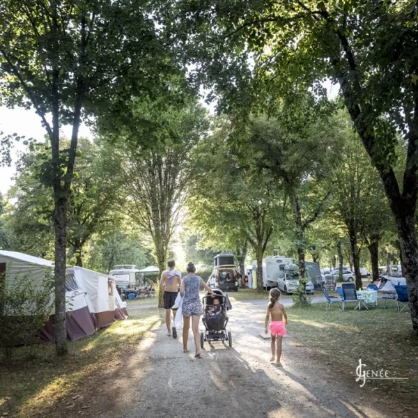 camping-de-boyse-jura-xtdjq