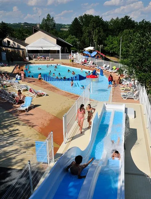 camping-les-terrasses-du-lac-pont-de-salars-djtze