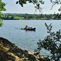 camping-les-terrasses-du-lac-pont-de-salars-hue1s