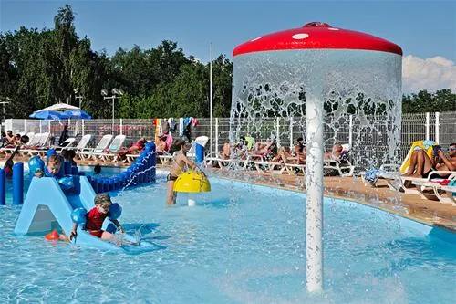 camping-les-terrasses-du-lac-pont-de-salars-jmdwf