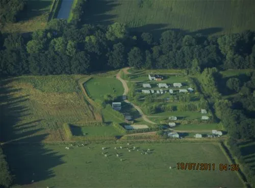 arendshofcamping-laar-qixqi