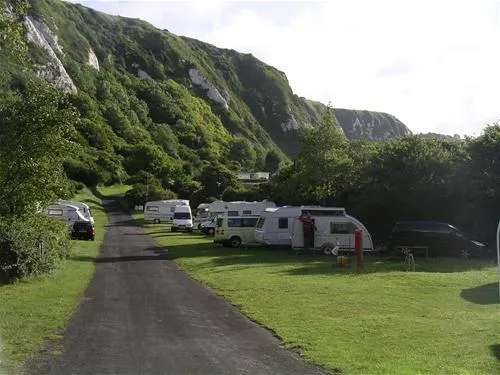 little-switzerland-caravan-site-folkestone-qsjc6