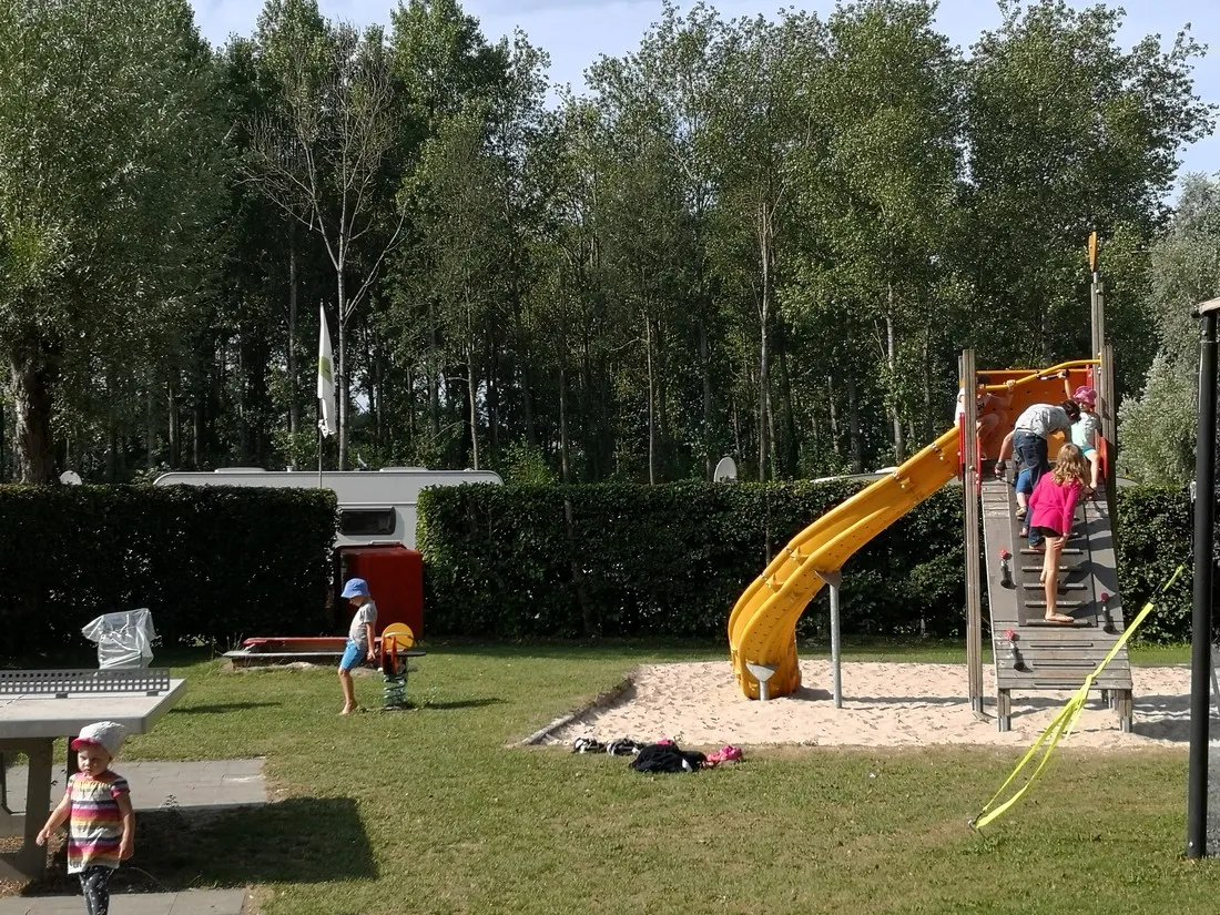 camping-groeneveld-bachtemarialeerne-rvgwn