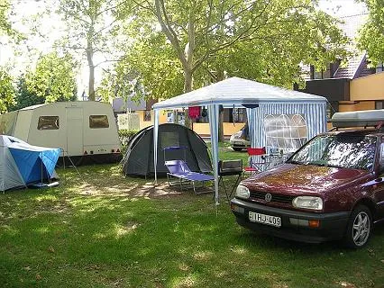 thermal-camping-komrom-h8j5h