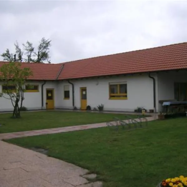 camping-am-see-sand-am-main-2ksqu