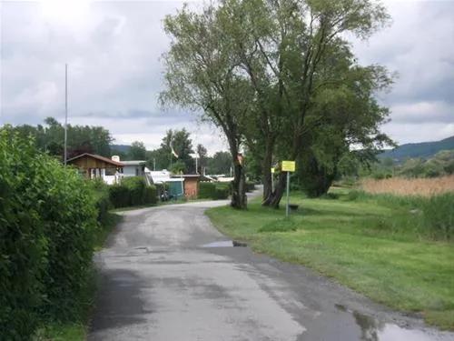 camping-am-see-sand-am-main-oqthj