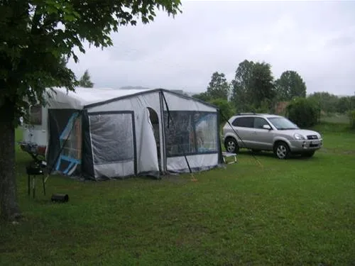 camping-am-see-sand-am-main-vpq3v
