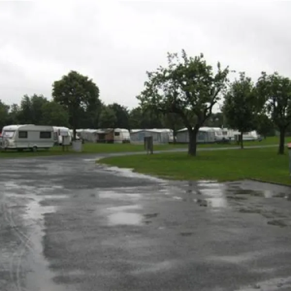 camping-am-see-sand-am-main-yykrr