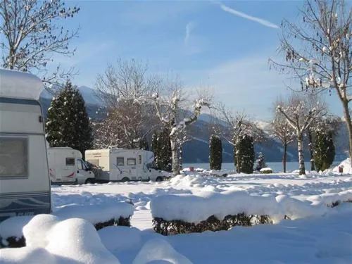 camping-brunner-am-see-dbriach-p2ll9