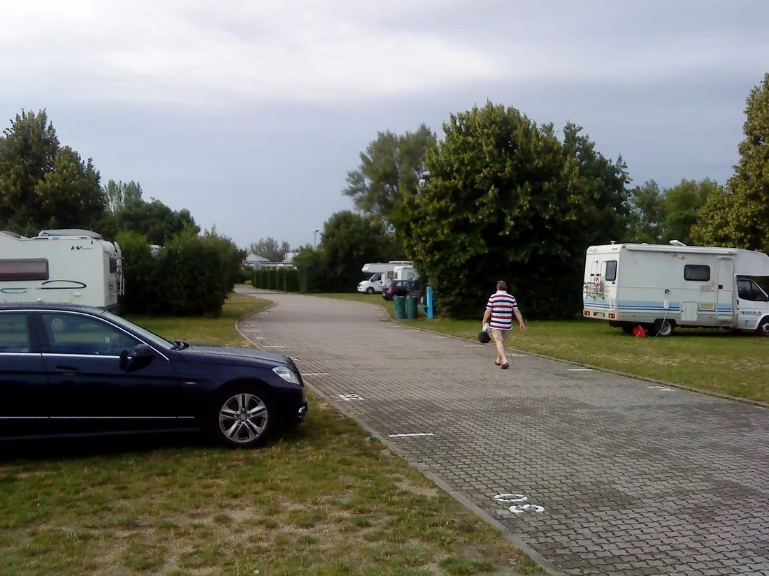neue-donau-wenen-y3qvq