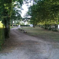 Camping Municipal Bois De Sophie