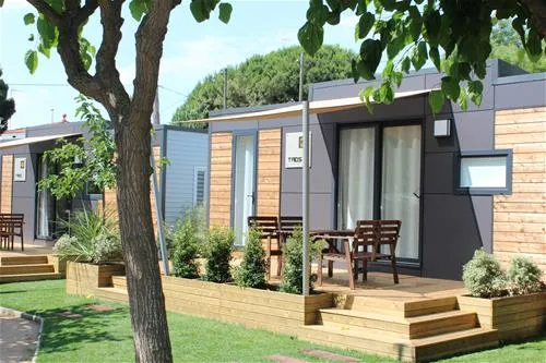 camping-el-globo-rojo-canet-de-mar-h5xfu