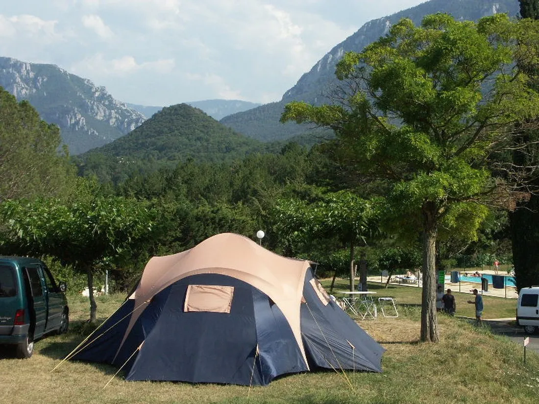 camping-municipal-la-sapinette-quillan-fiay4