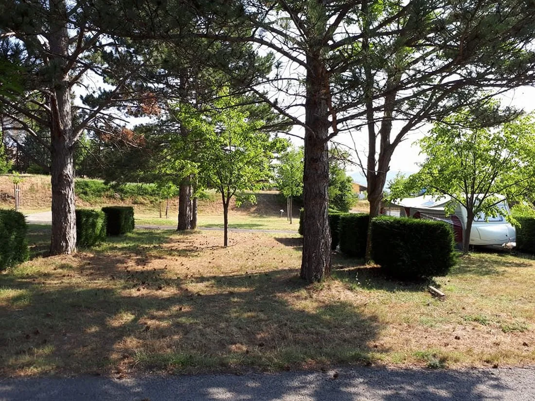 camping-municipal-la-sapinette-quillan-ntdmi