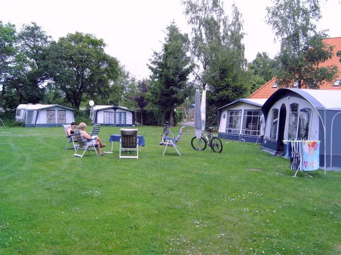 natuurkampeerterrein-blaauw-sint-nicolaasga-10idt