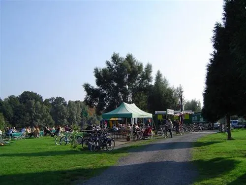 rheincamping-siebengebirgsblick-remagenrolandswerth-wtu1f