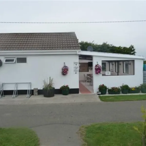 st-margarets-beach-caravan-camping-park-rosslare-1duq6
