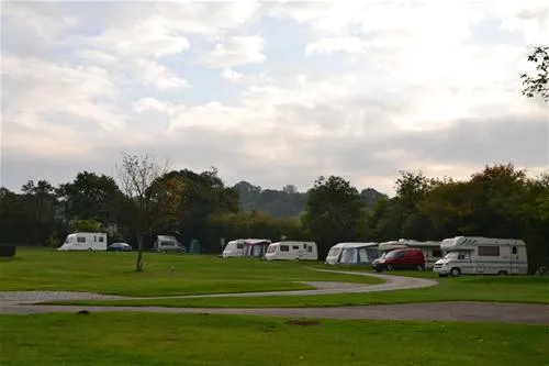 camping-caravanning-club-site-clent-hills-halesowen-th2jh