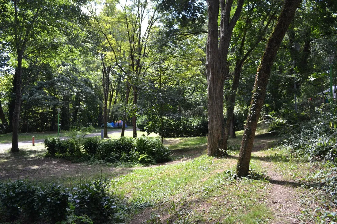 camping-de-gourjade-castres-zc16k
