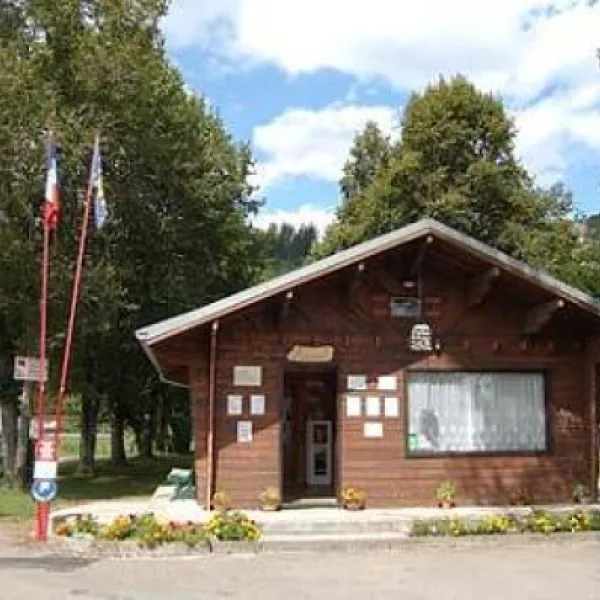 camping-le-cul-de-la-lune-doubs-43tjh