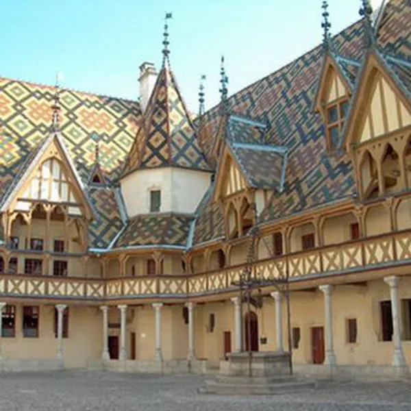 camping-municipal-des-cent-vignes-beaune-hnu2p
