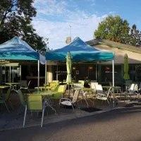 camping-municipal-des-cent-vignes-beaune-quqlq