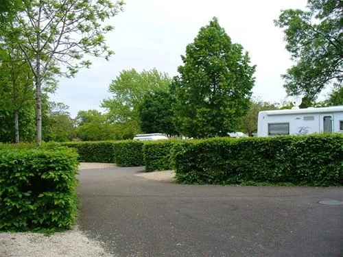 camping-municipal-des-cent-vignes-beaune-svhfc