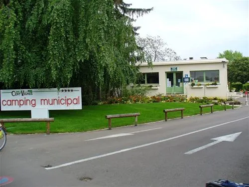 camping-municipal-des-cent-vignes-beaune-ust9a