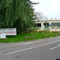 camping-municipal-des-cent-vignes-beaune-ust9a