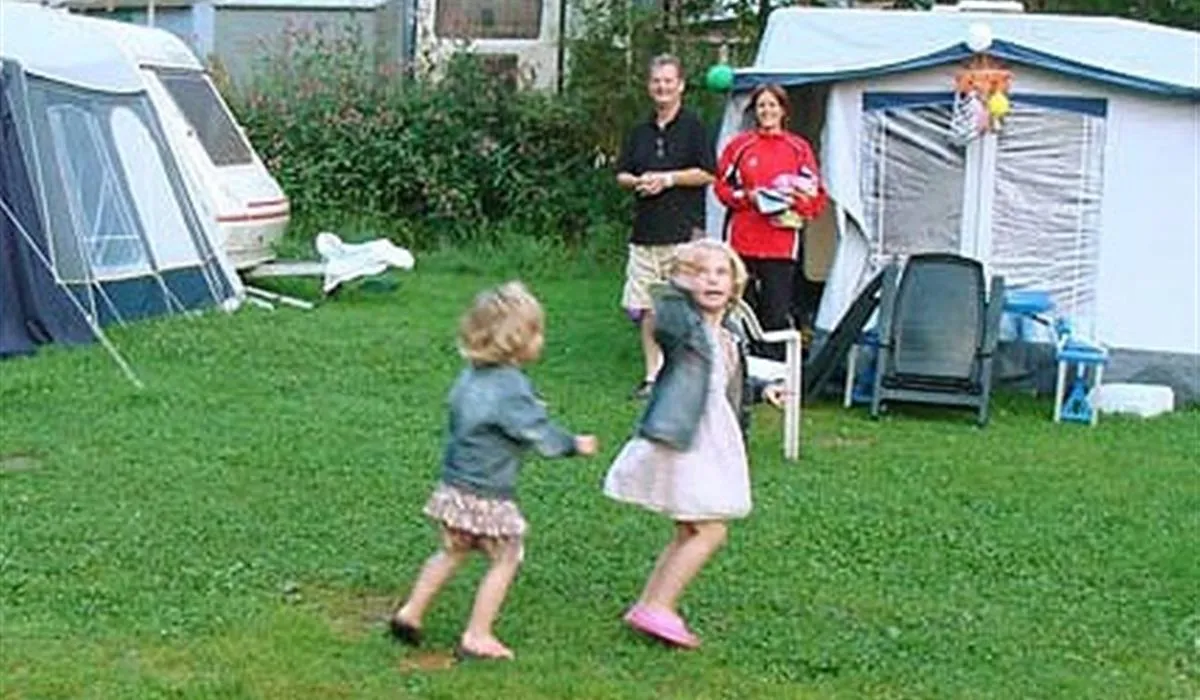 camping-nistertal-helmeroth-b7umi