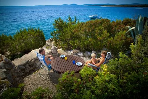 camping-baldarin-nerezine-9de7i