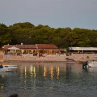 camping-baldarin-nerezine-fam0w