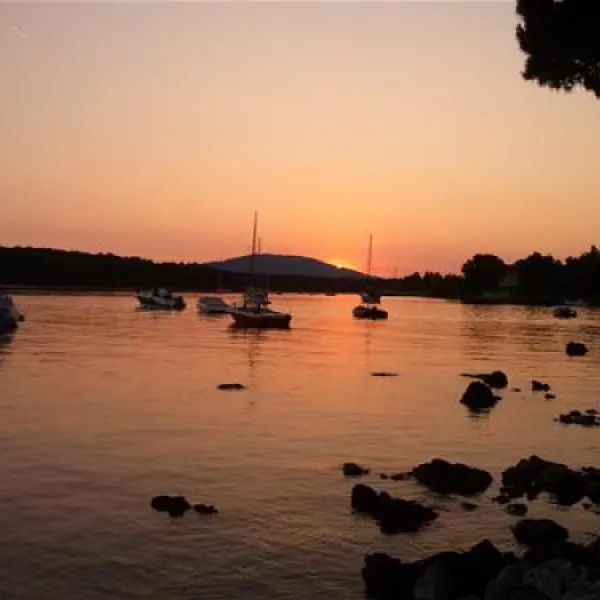 camping-baldarin-nerezine-lsiwy