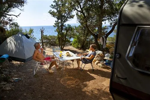 camping-baldarin-nerezine-t7bq5