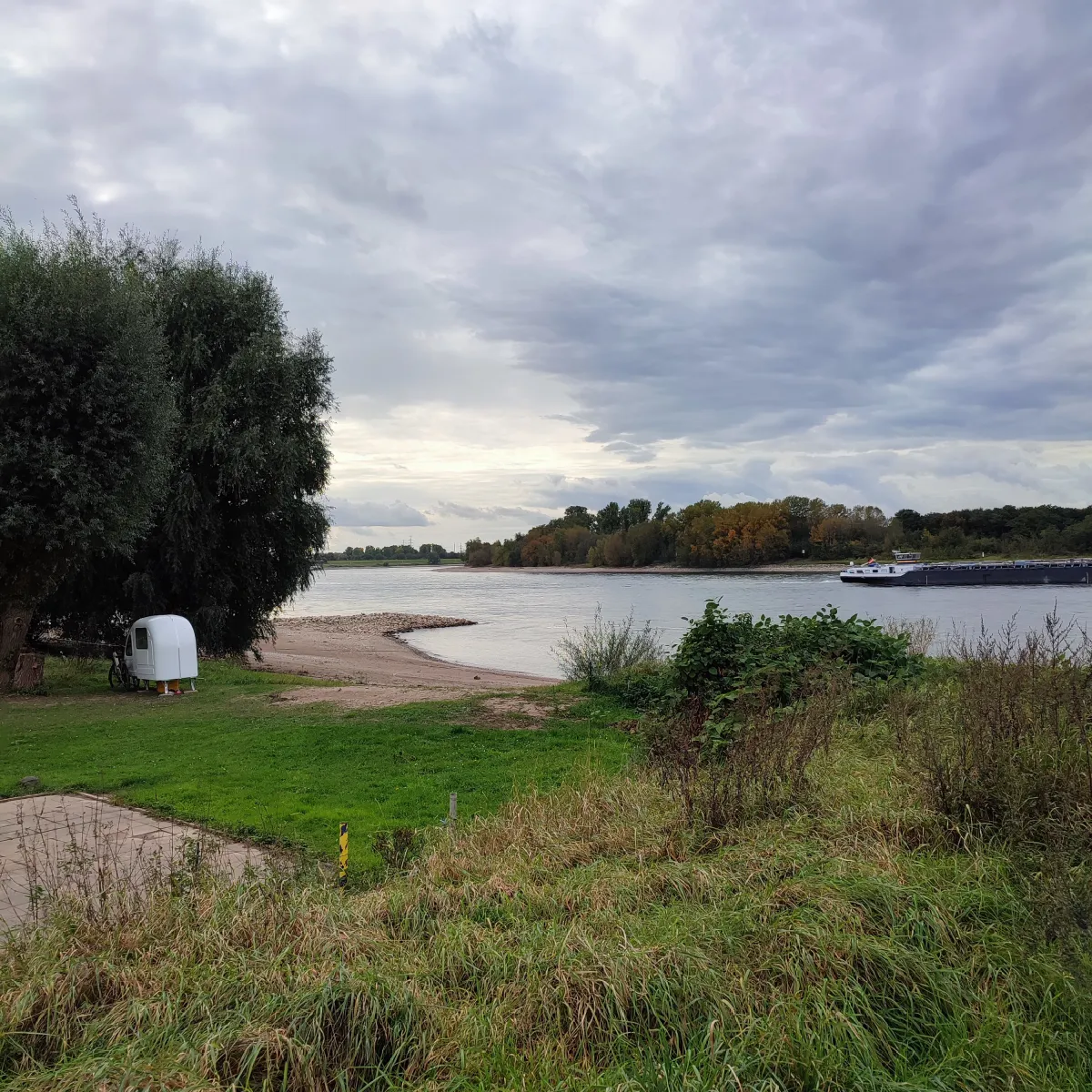 camping-strandterrasse-dormagenstrzelberg-eavyd