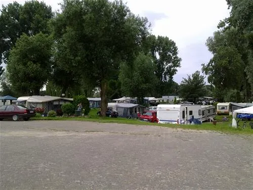 camping-strandterrasse-dormagenstrzelberg-nxd61