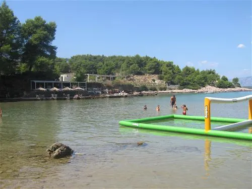 camping-grebisce-jelsa-ac3yt