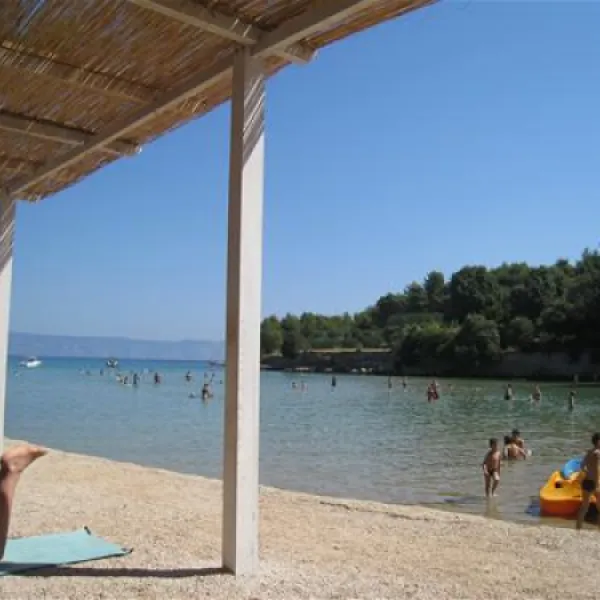 camping-grebisce-jelsa-oxat9