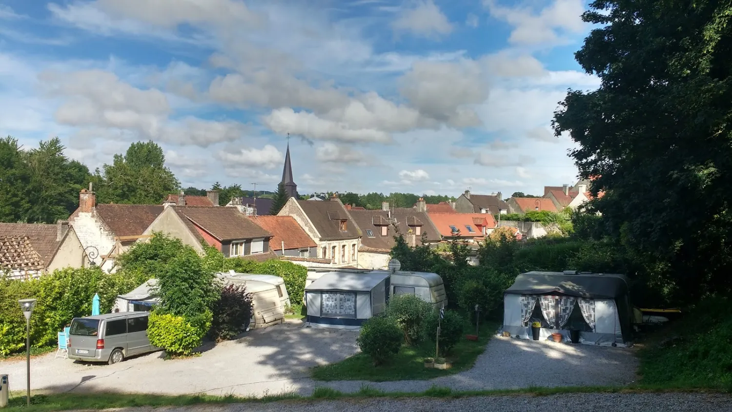 camping-la-fontaine-des-clercs-montreuil-lmank